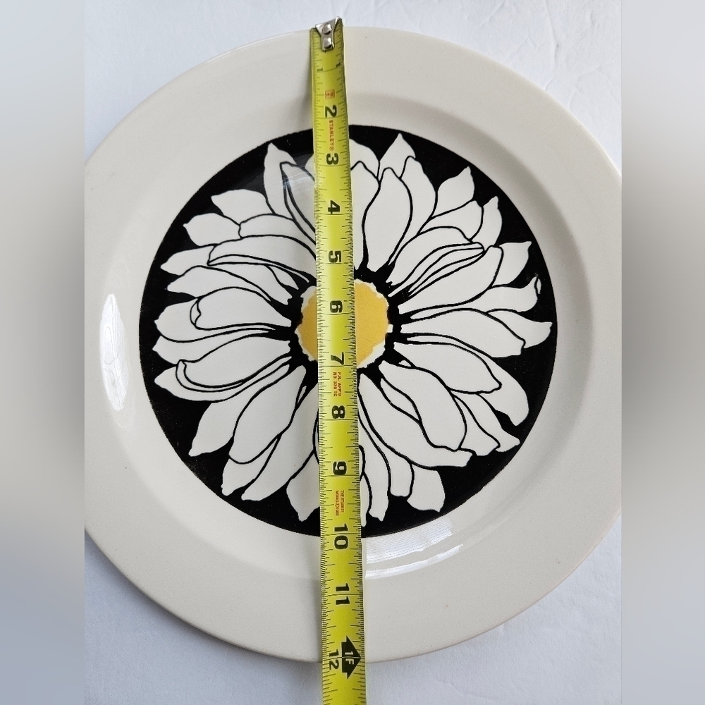 ROYAL CHINA CAVALIER IRONSTONE "IT'S A DAISY" PLATTER - Picture 9 of 9